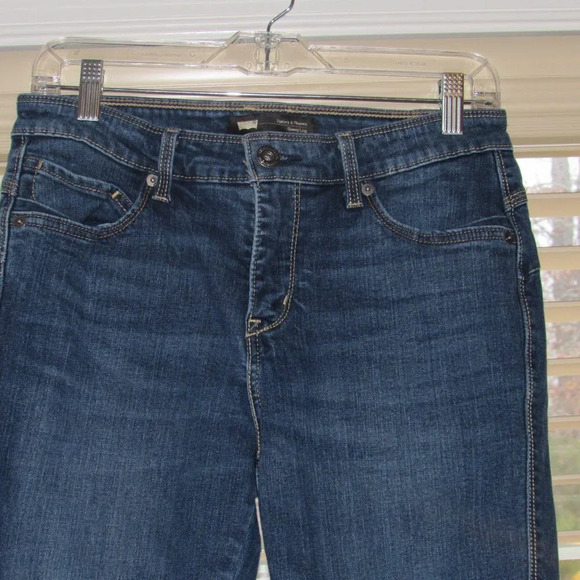 LEVI’S Flatters & Flaunts Medium Wash Skinny Leg Jeans Size 10M - Picture 3 of 6